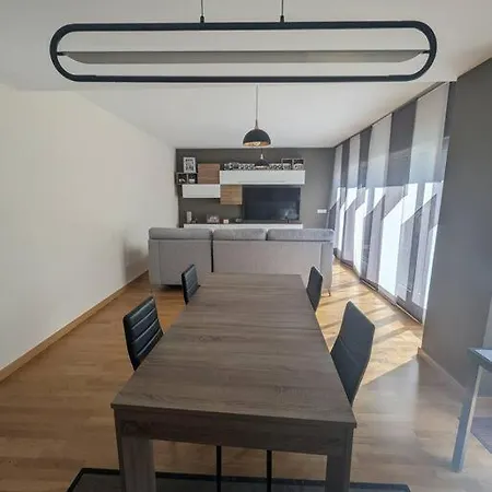 Apartment Piso Completo Y Moderno, Burgo